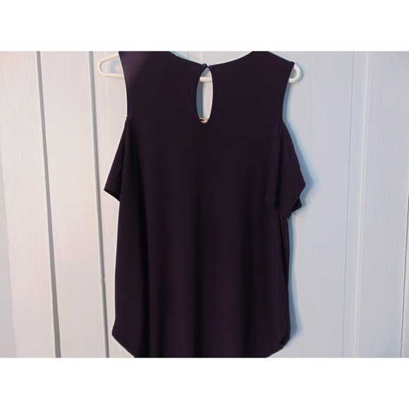 NWT top by AUW. Plum color, cold shoulder great neck detail SizeMedium - Picture 6 of 8